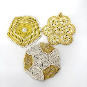 Crochet Cottage Core Potholder Hot Pad Trivets VTG Yellow White Set of 3